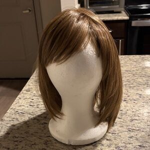 Raquel Welch Light Brown Women's Layered Wig with Side Bangs